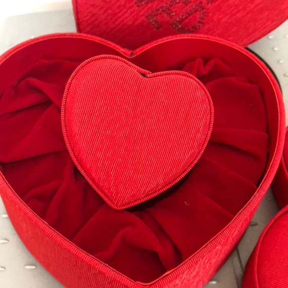 ☘️$4 NEW! Love gift box “I AM LOVED” - true red - Picture 4 of 7